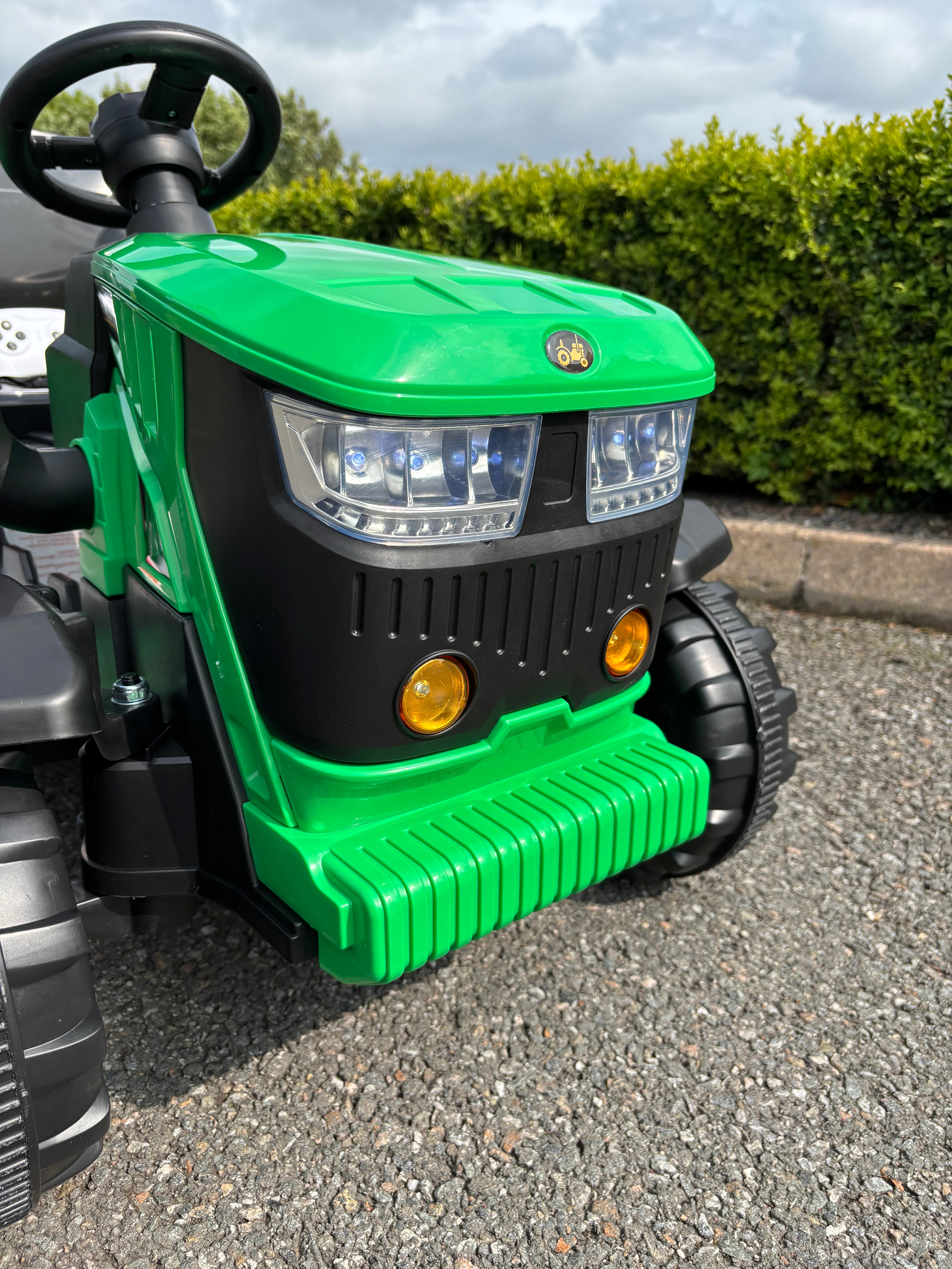 AgriRider 12V Electric Ride On  Tractor & Trailer Green