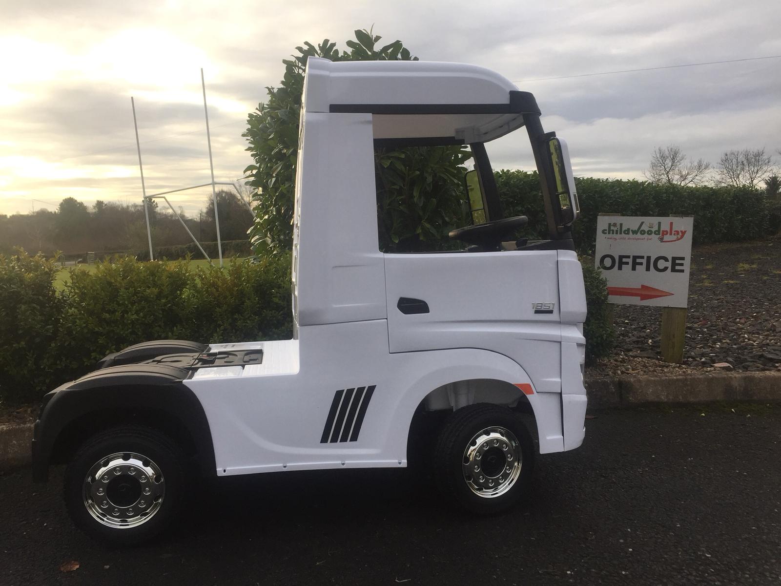 Licensed Mercedes-Benz Actros 4WD 24V* Ride On Lorry - White image 2