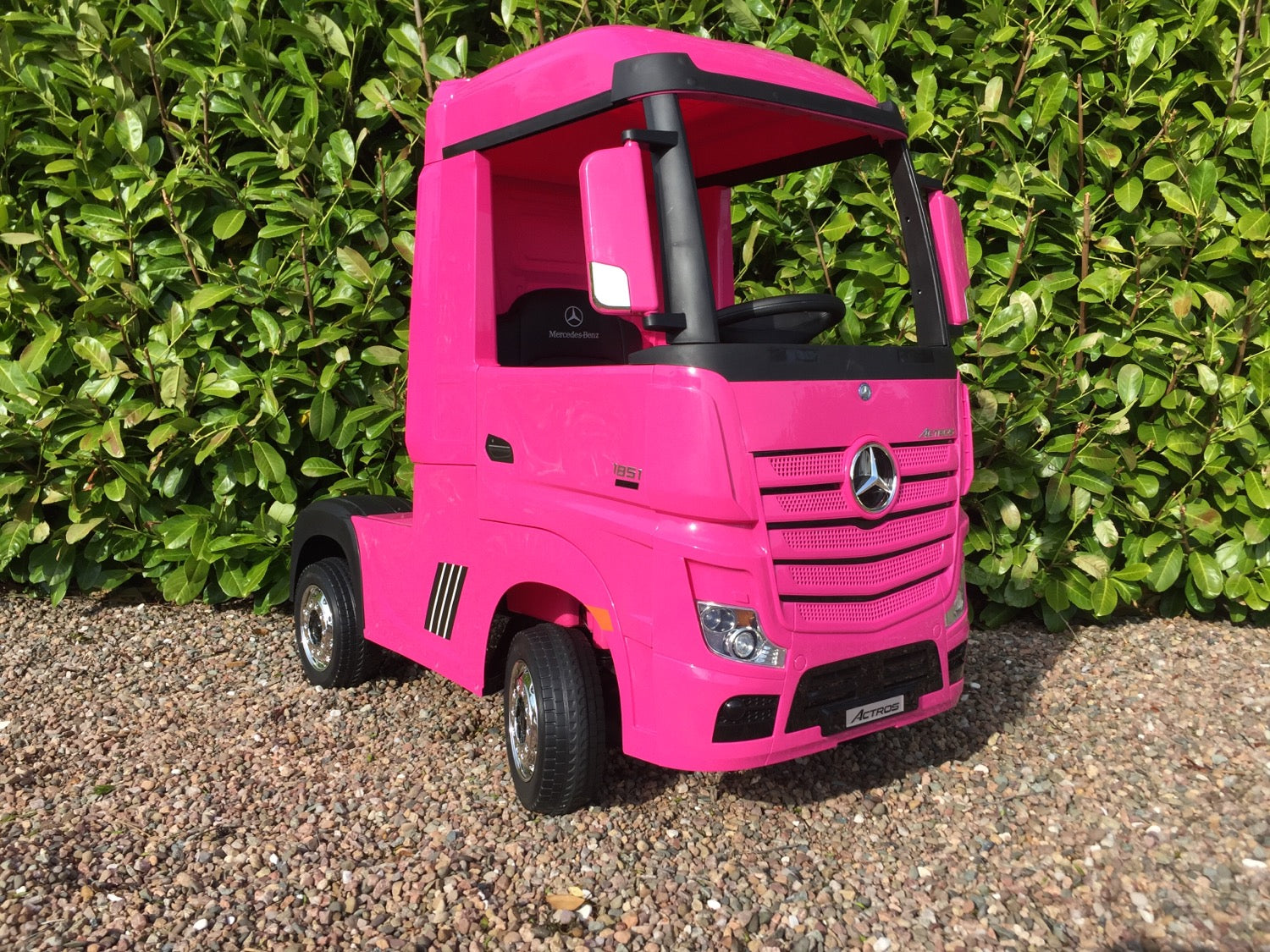 Licensed Mercedes-Benz Actros 4WD 24V* Ride On Lorry - Pink image 4