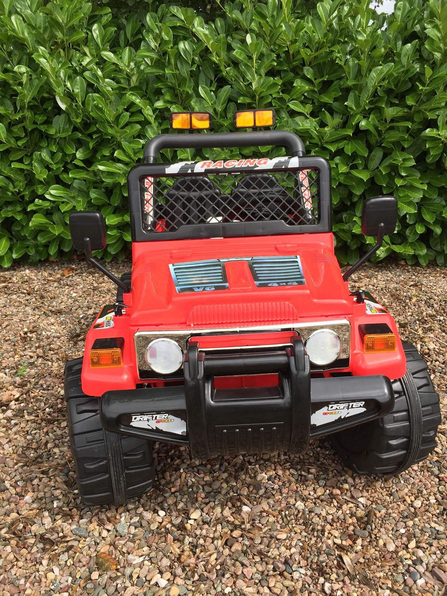 Kids Electric Jeep. 4x4 ride on for kids in RED image 2